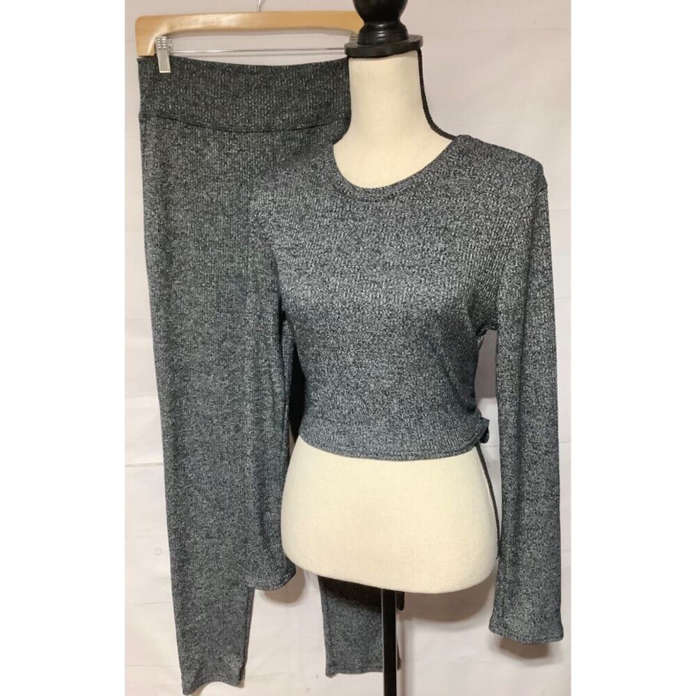 2pc ReVamped Sz XL crop top & leggings set black white speckled ribbed knit